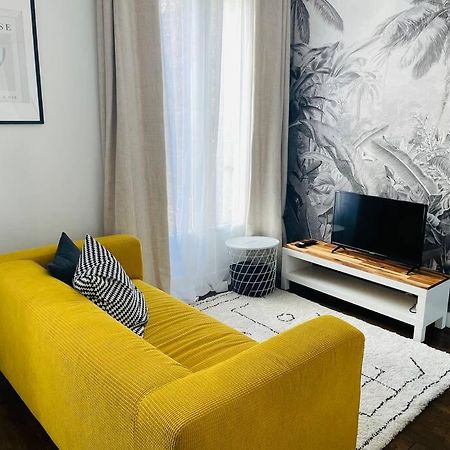 Comme A La Maison-Porte De Paris Apartman Pantin Kültér fotó