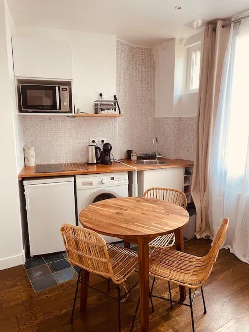 Comme A La Maison-Porte De Paris Apartman Pantin Kültér fotó