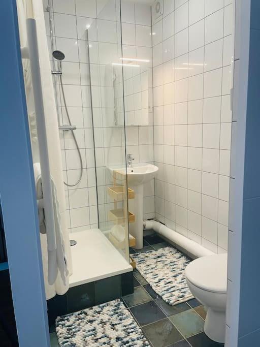 Comme A La Maison-Porte De Paris Apartman Pantin Kültér fotó